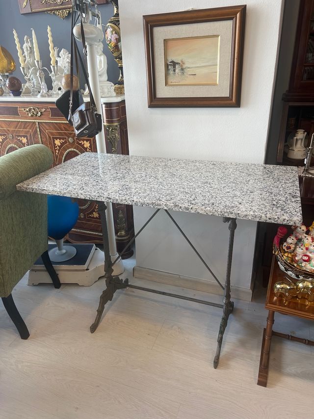 Mesa jardín mármol forja