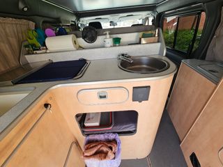 Ford nugget 2006