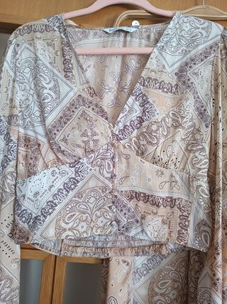 Conjunto top y falda. Top S y falta xs