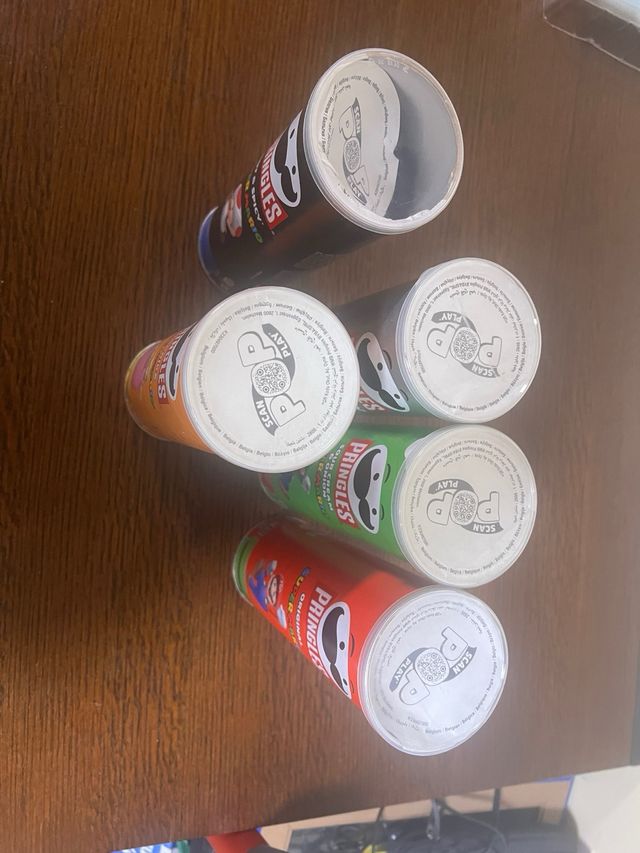 5 latas Pringles Super Mario Nintendo 
