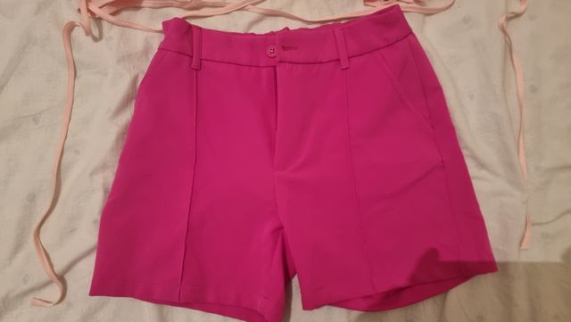 Top rosa & shorts fucsia estivi