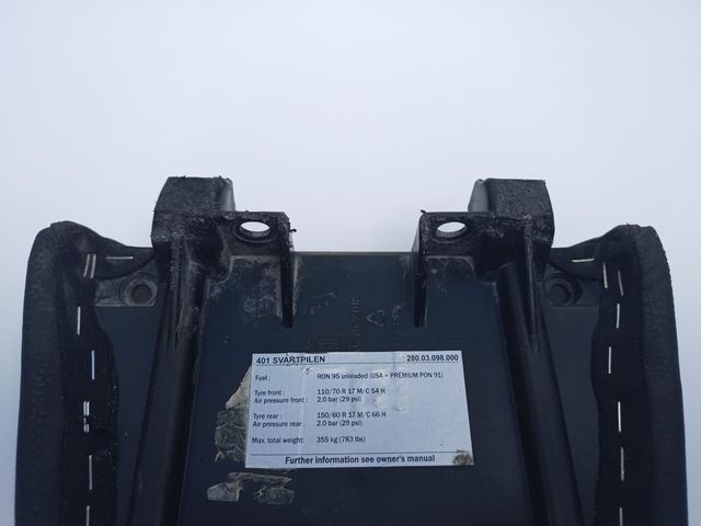 Asiento Husqvarna Svartpilen 401