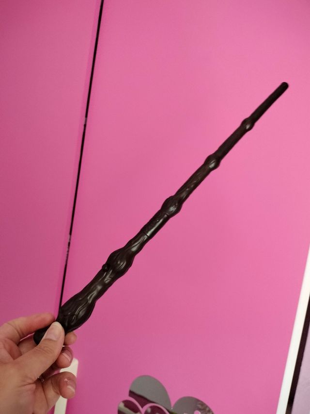 Búho peluche Harry Potter y barita Harry Potter