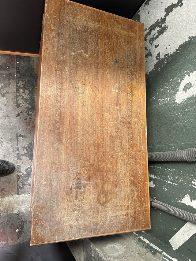 OFERTA HOY Baul madera tallado