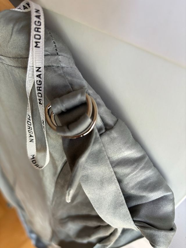 Vestido T.M tacto seda con lazo de Morgan nuevo