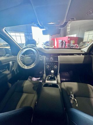 Land Rover Discovery Sport 2021