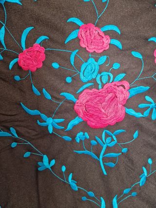Manton flamenca