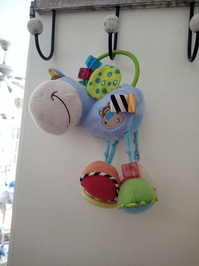 Juguete estimulación temprana bebé burrito