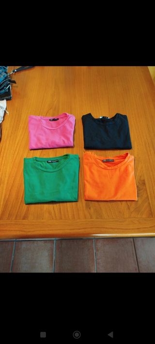 4 Camisetas entalladas Zara 