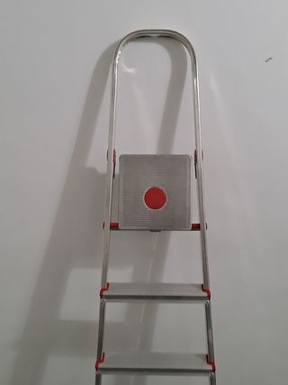 Escalera aluminio 5 peldaños