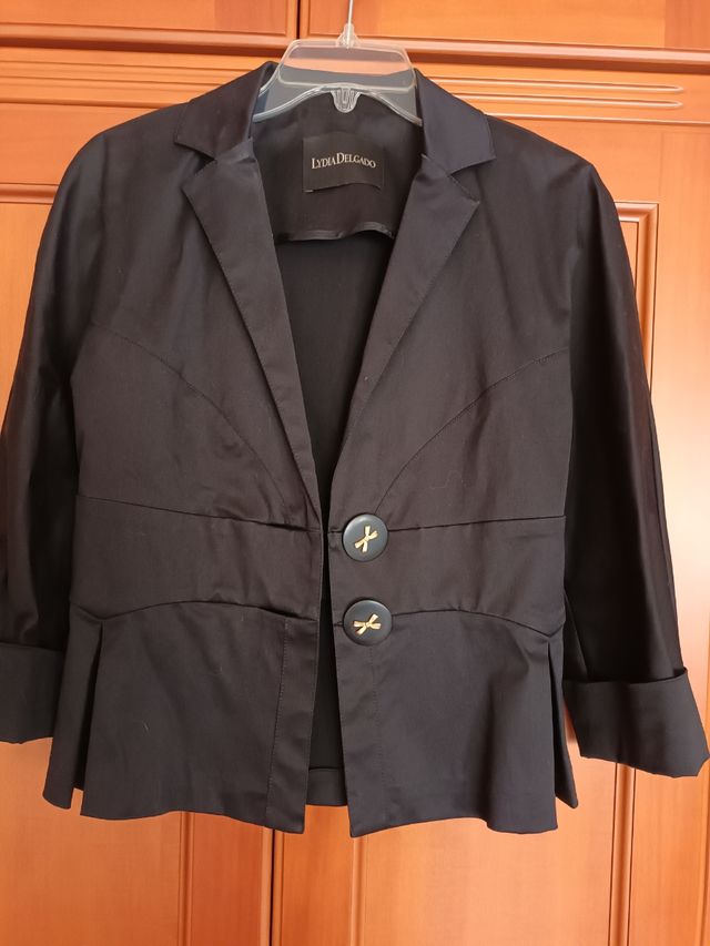 Chaqueta negra Lydia Delgado