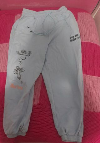 Pantalón chándal azul claro de Bershka