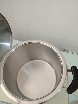 ,.Olla AMC DIAM. 28 C. ALTA 18,5 CM. CABEN 6,5LITR