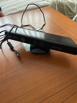 Xbox 360 + 4 mandos + 18 juegos
