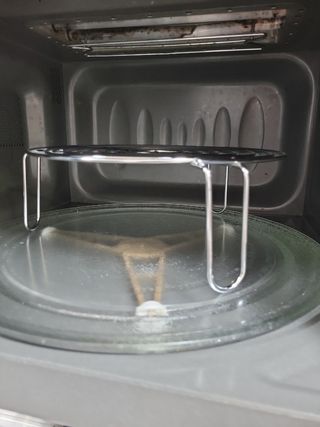 Microondas con funciones de horno LG - Fácil Limpi