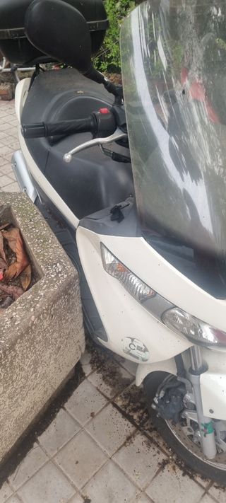 Suzuki Burgman 200cc