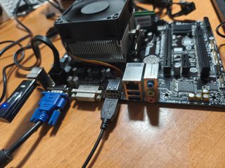 Placa base GIGABYTE GA-F2A88XM-DS2