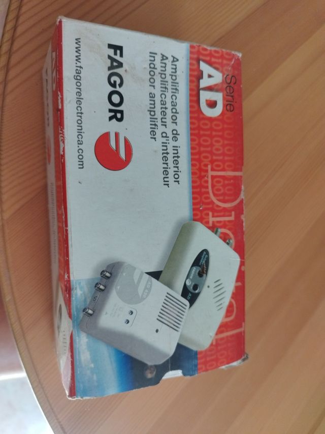 Amplificador de antena de interior