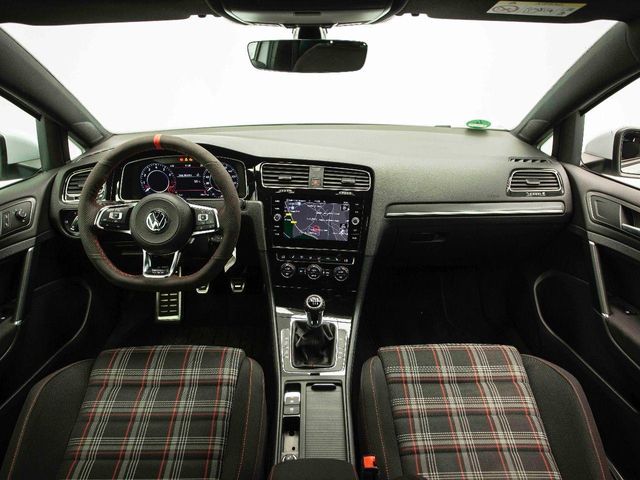 VOLKSWAGEN Golf GTI Performance 2.0 TSI 180kW 245CV