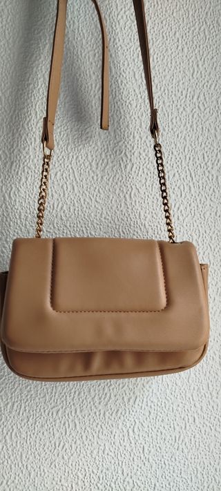 Bolso Primark beige bandolera