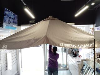 SOMBRILLA DE TERRAZA 2,5 METROS