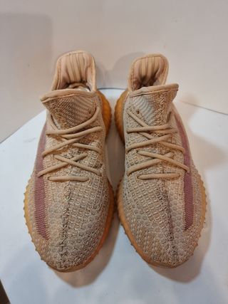Adidas Yezzy Boost 360. T39 