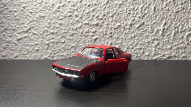 OPEL MANTA 1900 SR E:1/43 SOLIDO