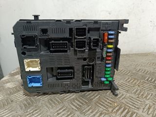 CAJA RELES / FUSIBLES PEUGEOT 5008