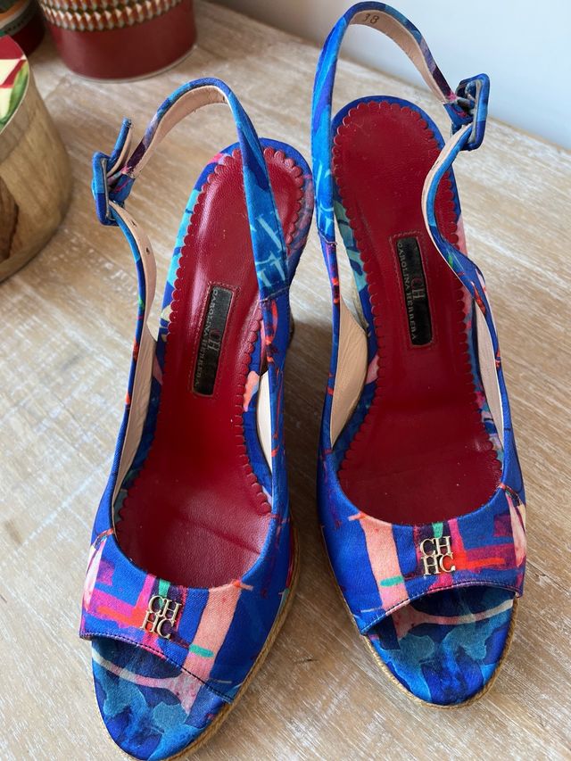 Cuñas satén Carolina Herrera