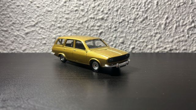 RENAUL 12 BREAK E:1/43 SOLIDO