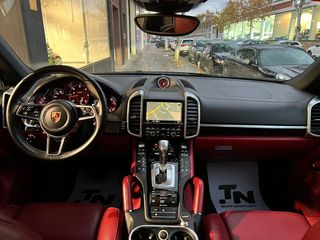 Porsche Cayenne 2016