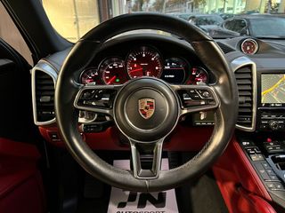 Porsche Cayenne 2016