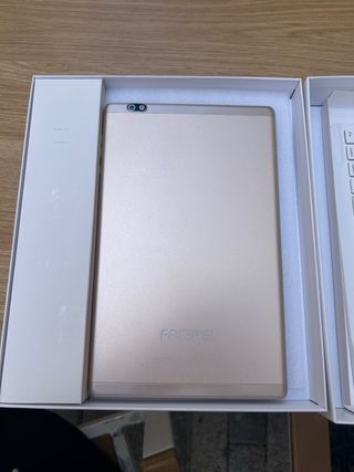 FACETEL O3 Tablet blanca - casi nueva