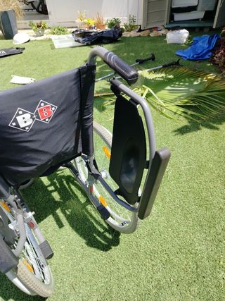 Silla de ruedas plegable