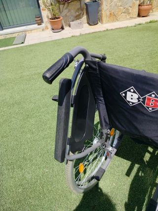 Silla de ruedas plegable