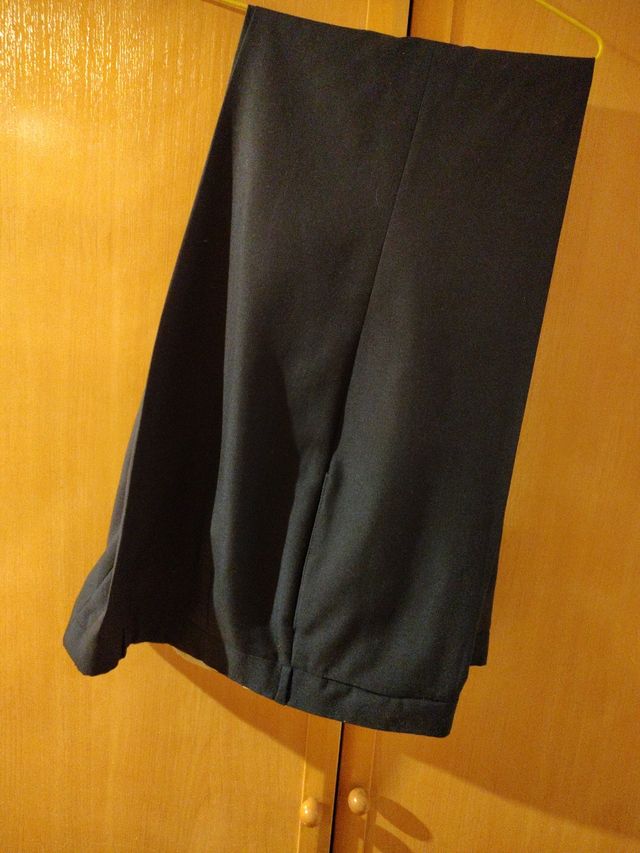 Pantalón negro hombre