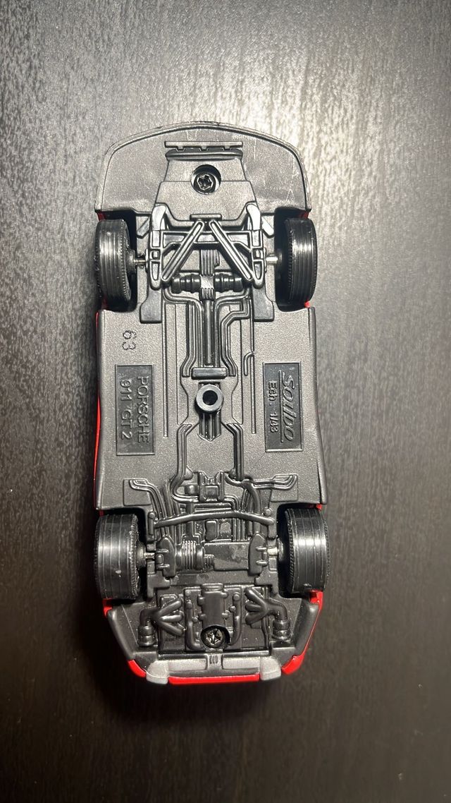 PORSCHE 911 GT2 E:1/43 SOLIDO