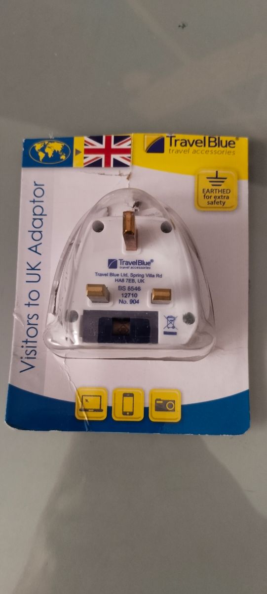 Adaptador Enchufe UK Travel Blue