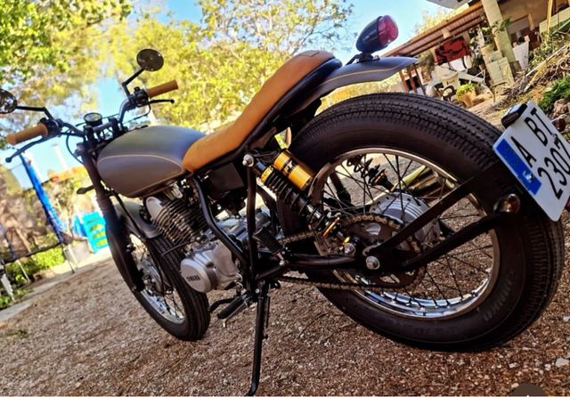 Yamaha SR250 Cafe Racer
