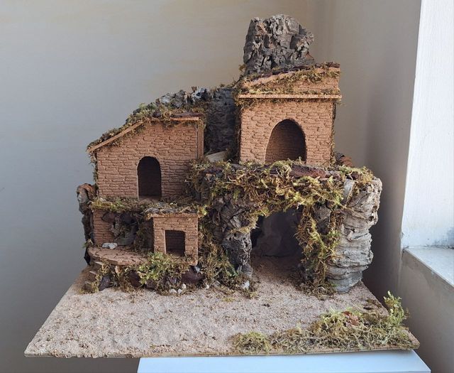 Presepe Artigianale Fatto a Mano in sughero legno
