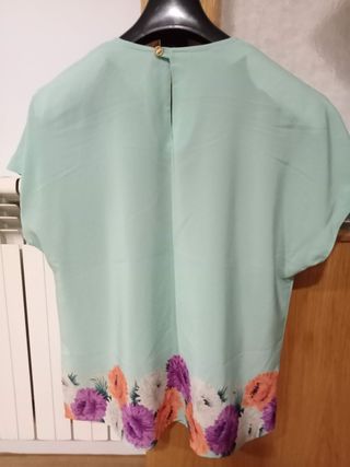 Blusa flores - Azul pastel