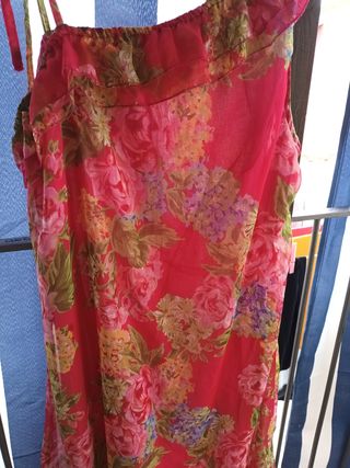 Vestiti estivi multicolor  il prezzo di  entrambi