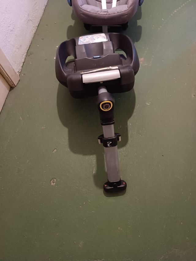 Maxi-Cosi Isofix + Cuna Bebé