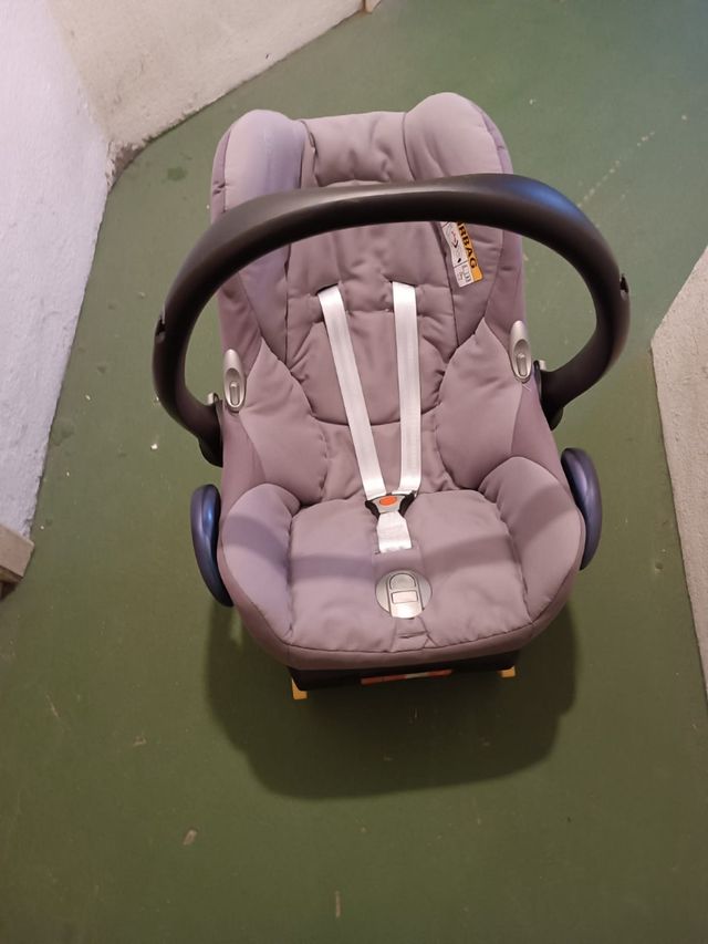 Maxi-Cosi Isofix + Cuna Bebé