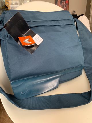 Mochila bandolera Nike años 90
