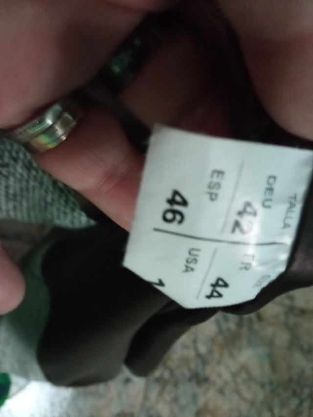 Abrigo MFS beige y gris