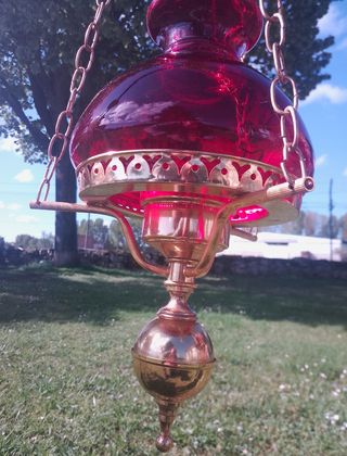 2 Lamparas Vintage rojo cereza de opalina .