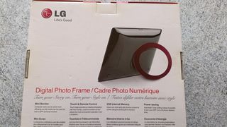 Marco digital LG F8010S - 2GB