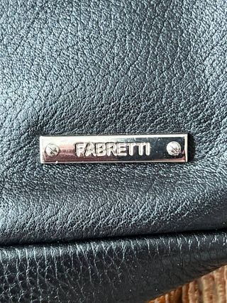 El bolso de hombre. Bandolera. FABRETTI