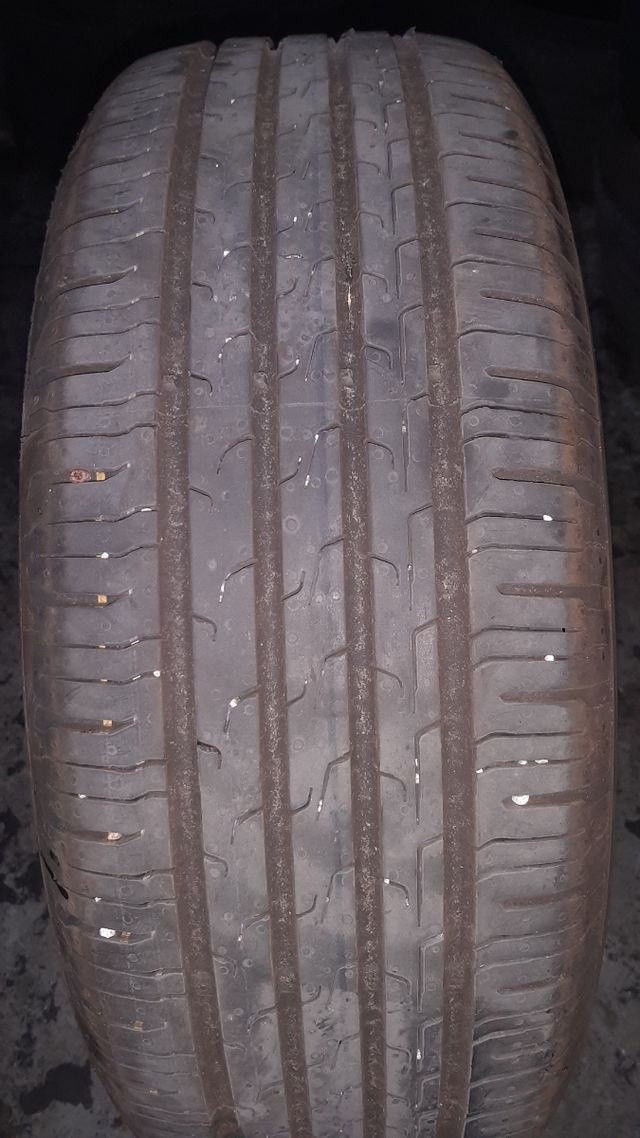 Neumático Continental 195/55 R16